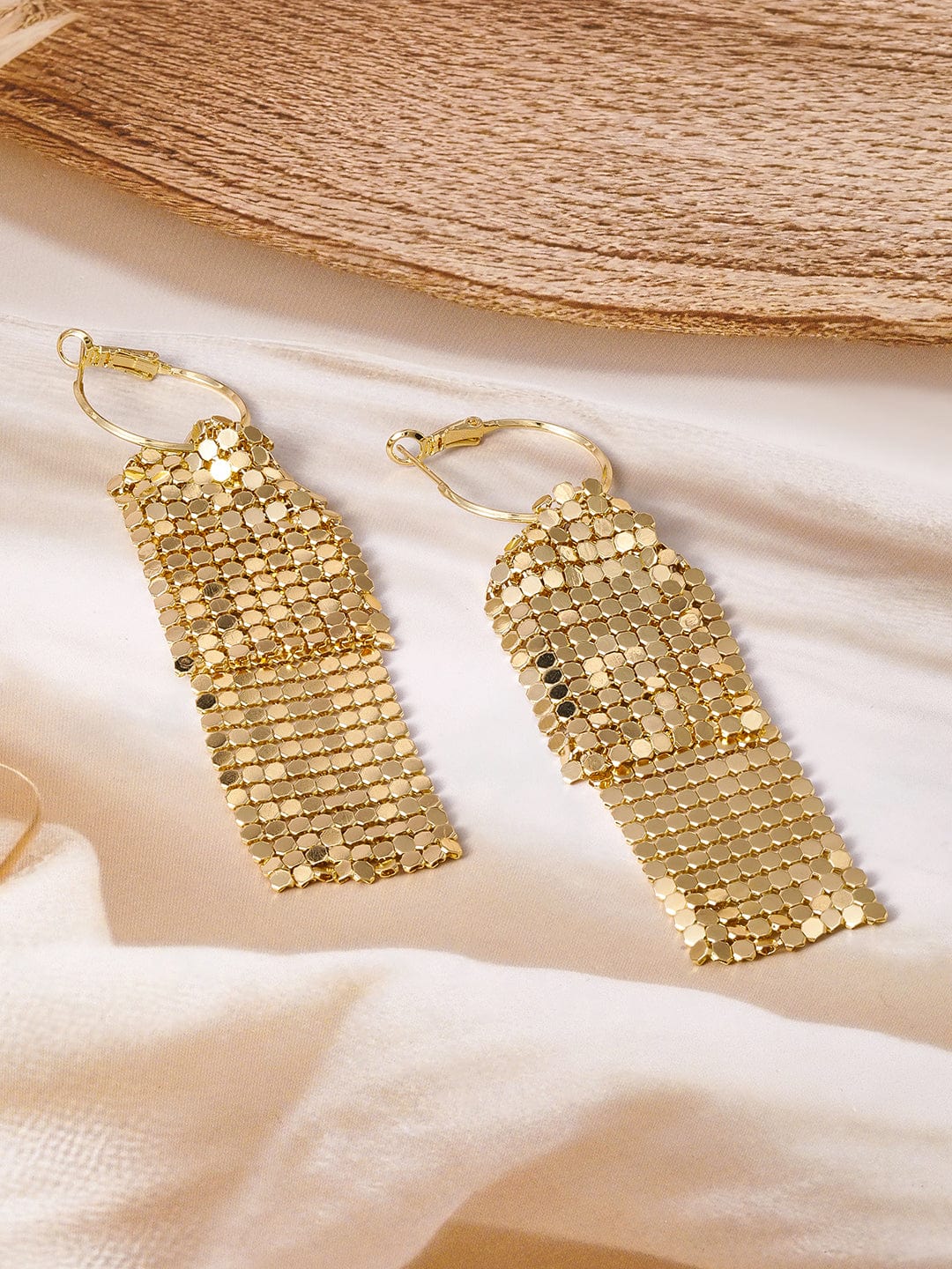 18k-gold-plated-mesh-dangle-earrings-with-hoop-closure-retro-disco-inspired-design-drop-earrings-36992320045230.jpg