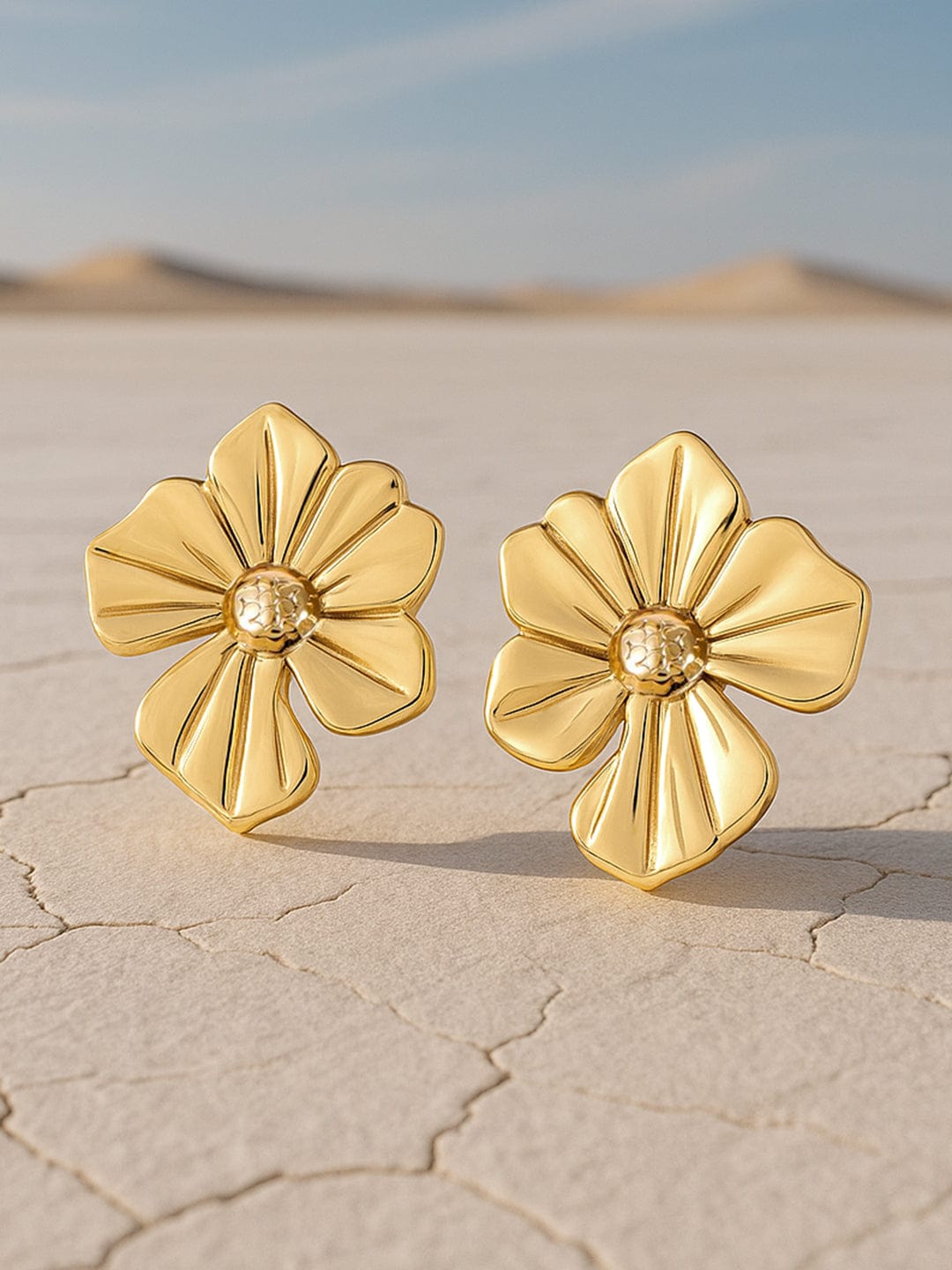 18k-gold-plated-stainless-steel-tarnish-free-waterproof-floral-stud-earrings-stud-earrings-1161750725.jpg