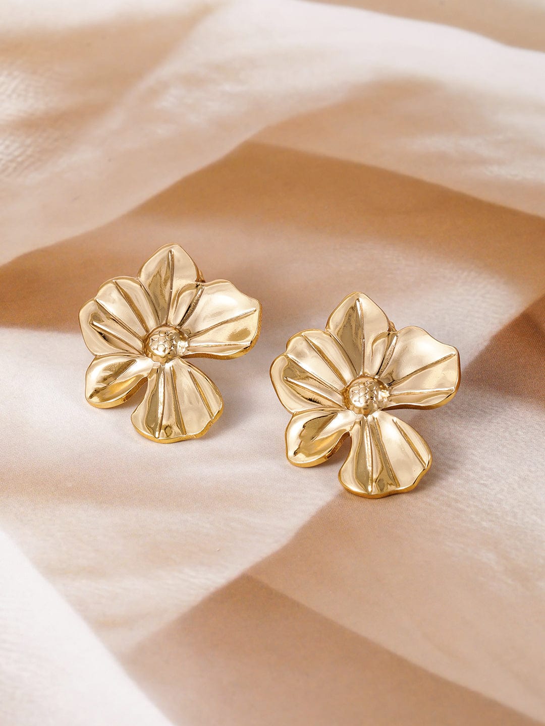 18k-gold-plated-stainless-steel-tarnish-free-waterproof-floral-stud-earrings-stud-earrings-36954387447982.jpg
