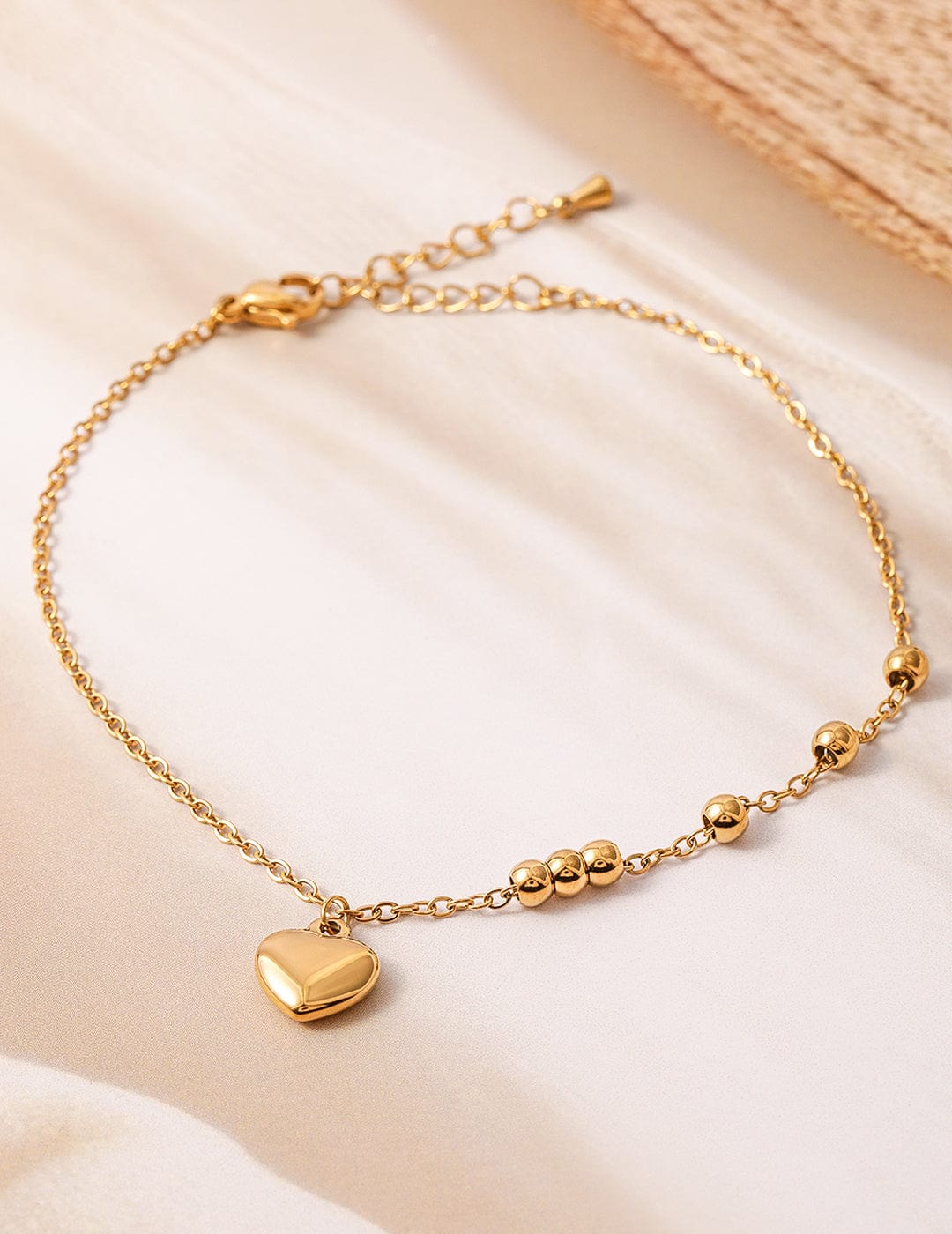 18k-gold-plated-stainless-steel-tarnish-free-waterproof-heart-charm-anklet-anklet-36954416939182.jpg