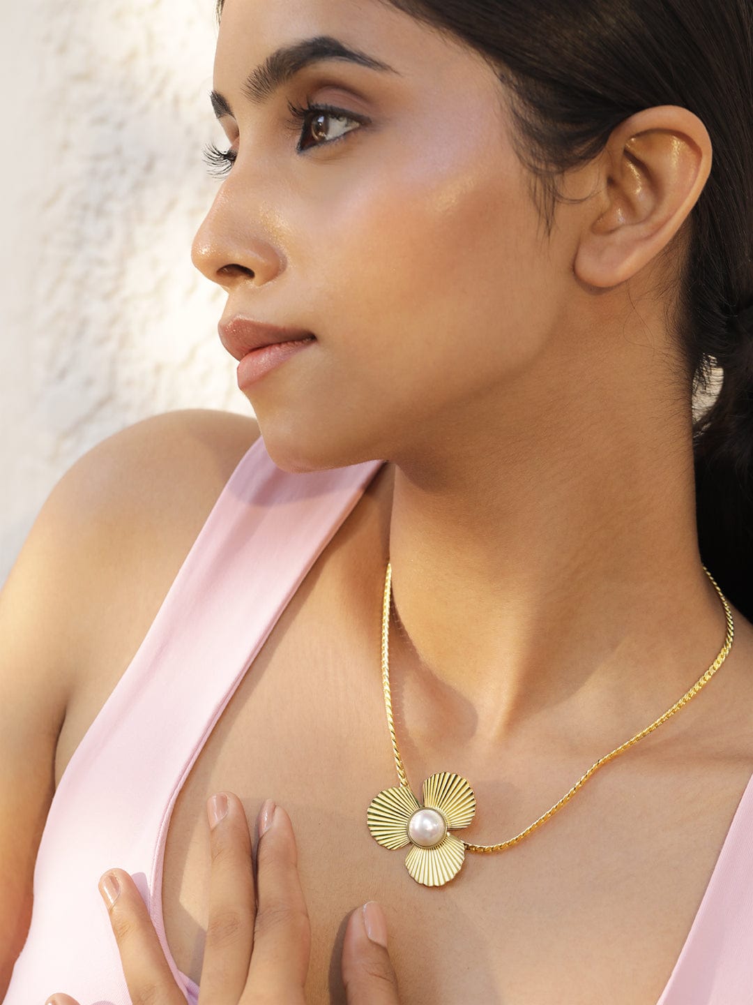 18kt-gold-plated-stainles-steel-tarnish-free-waterproof-demi-fine-floral-necklace-necklace-and-chains-36192249544878.jpg