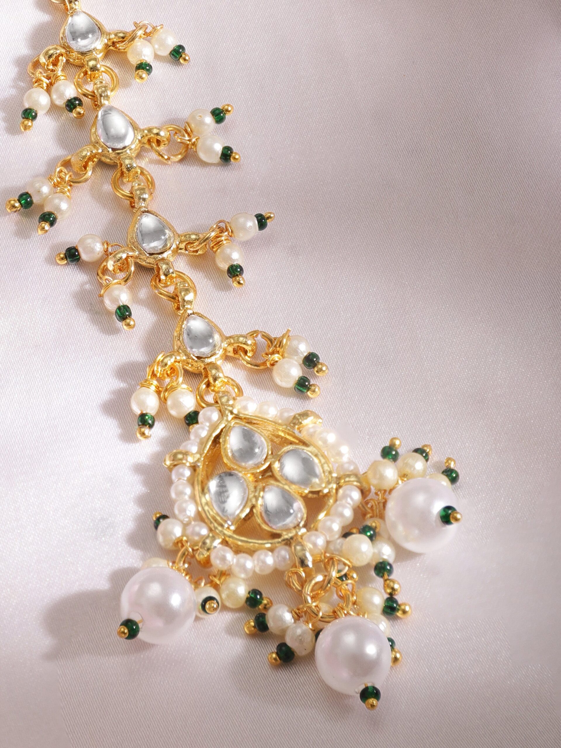 22k-gold-plated-kundan-pearl-studded-maang-tikka-traditional-and-elegant-jewelry-head-jewellery-37276200796334.jpg