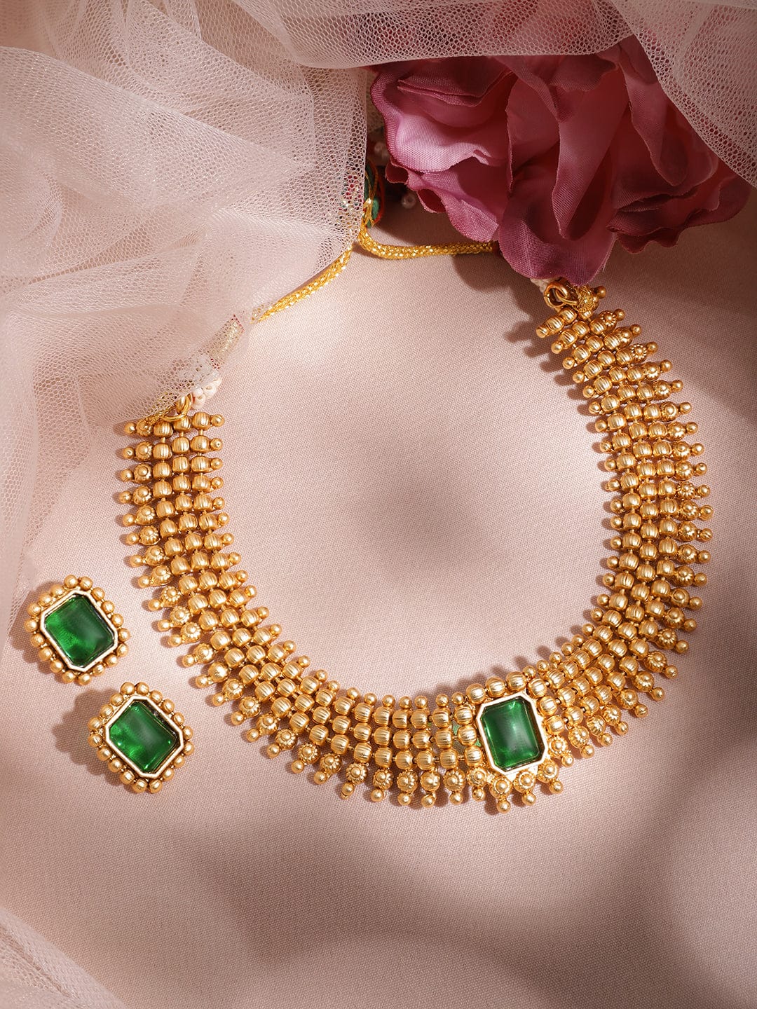 22kt-gold-plated-brass-emerald-stone-studded-intricate-necklace-with-earrings-set-jewellery-set-36111203172526.jpg