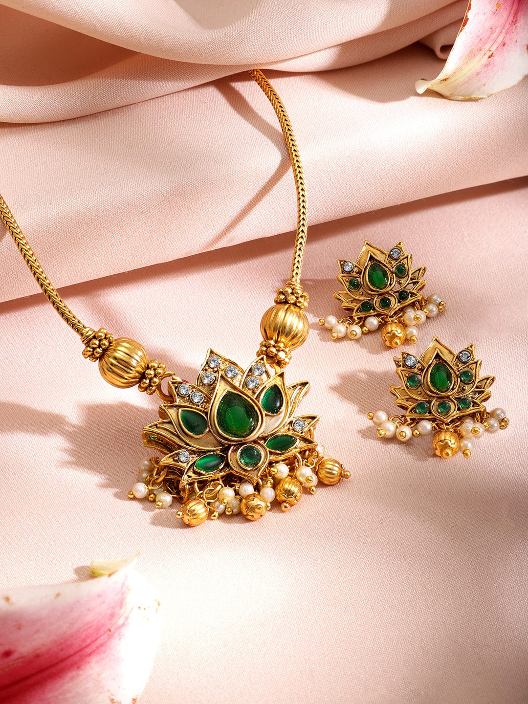 22kt-gold-plated-brass-emerald-studded-jewellery-set-necklace-set-36188371484846.jpg