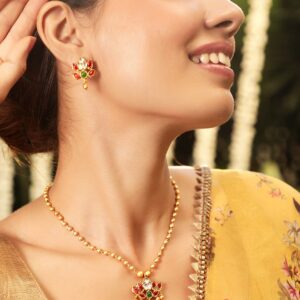 Divine Harmony Kemp Stone Lotus Motif Pearl Beaded Choker Set - Gold