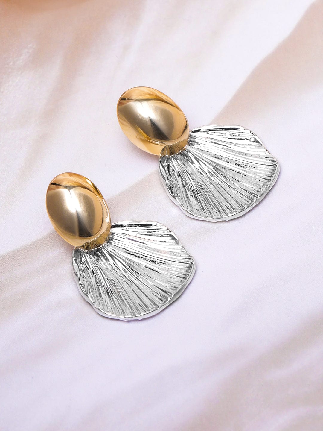 dual-tone-gold-silver-plated-shell-drop-earrings-drop-earrings-36992320864430.jpg