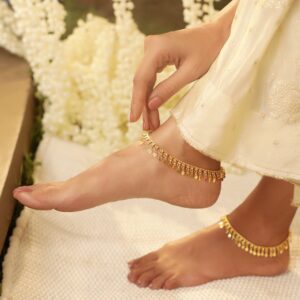 Gilded Splendor 22K Gold-Plated Linked Chain Anklet - A Statement of Glamour - Gold
