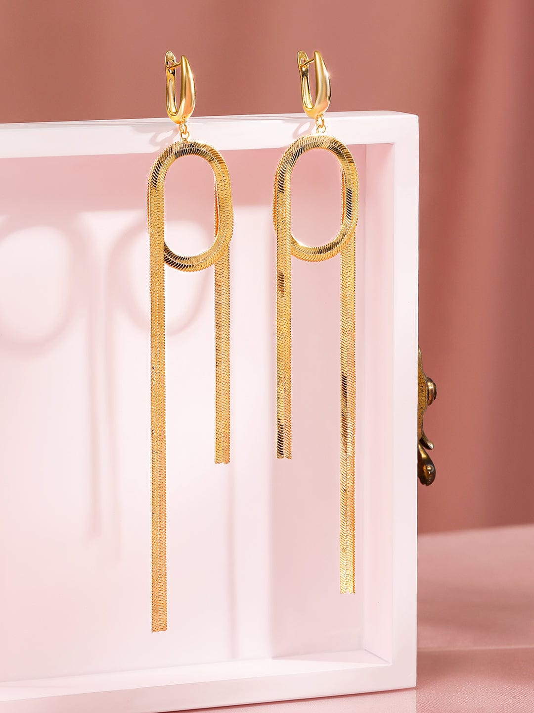 rubans-18k-gold-plated-bold-geometric-loop-shoulder-duster-statement-earrings-drop-earrings-1143859829.jpg