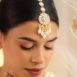 18K Gold-Plated White Kundan & Pearl Beaded Handcrafted Maang Tikka Head Jewellery - Gold