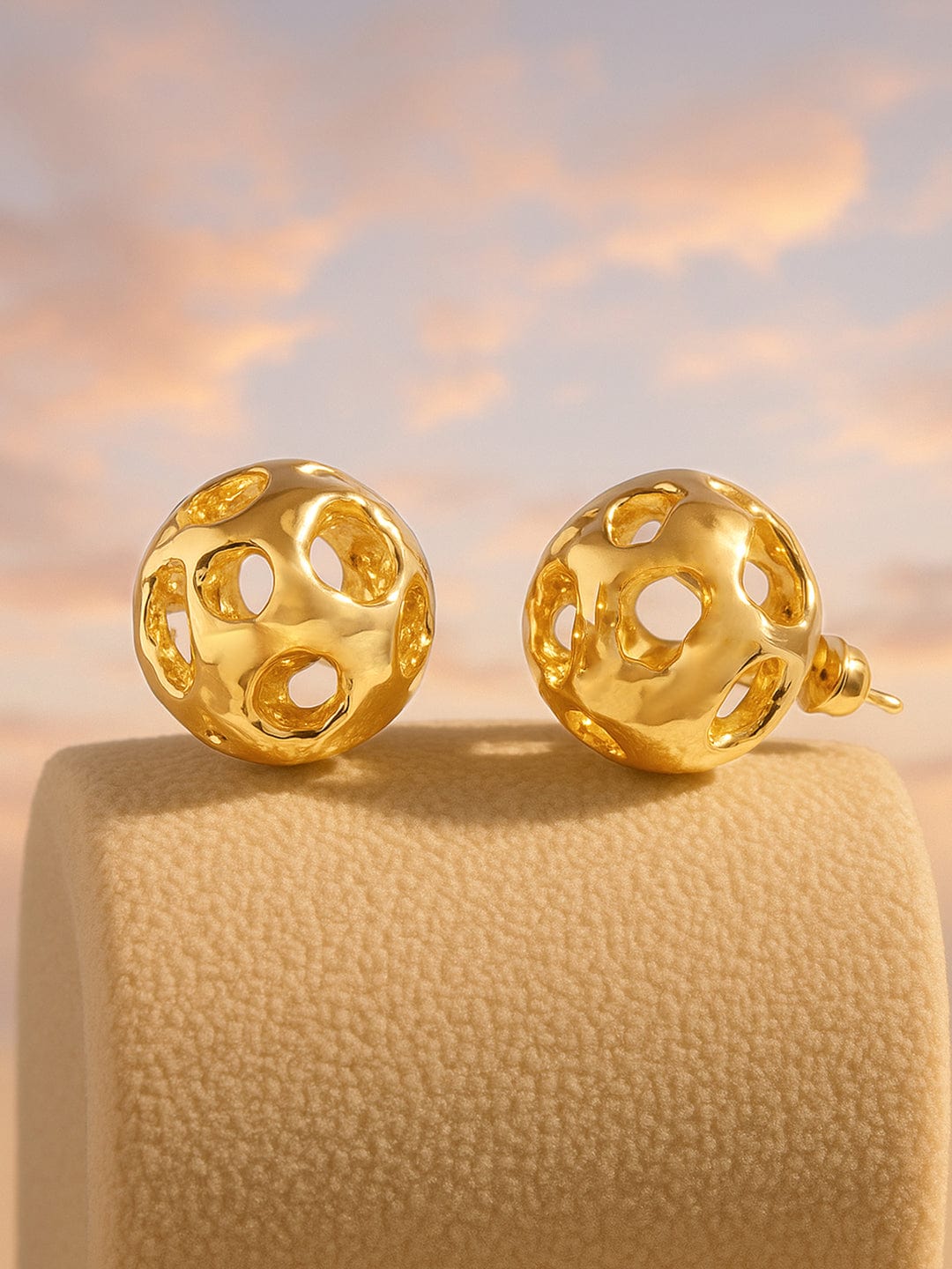 18K Gold Plated Openwork Round Stud Earrings with Intricate Artistic Design