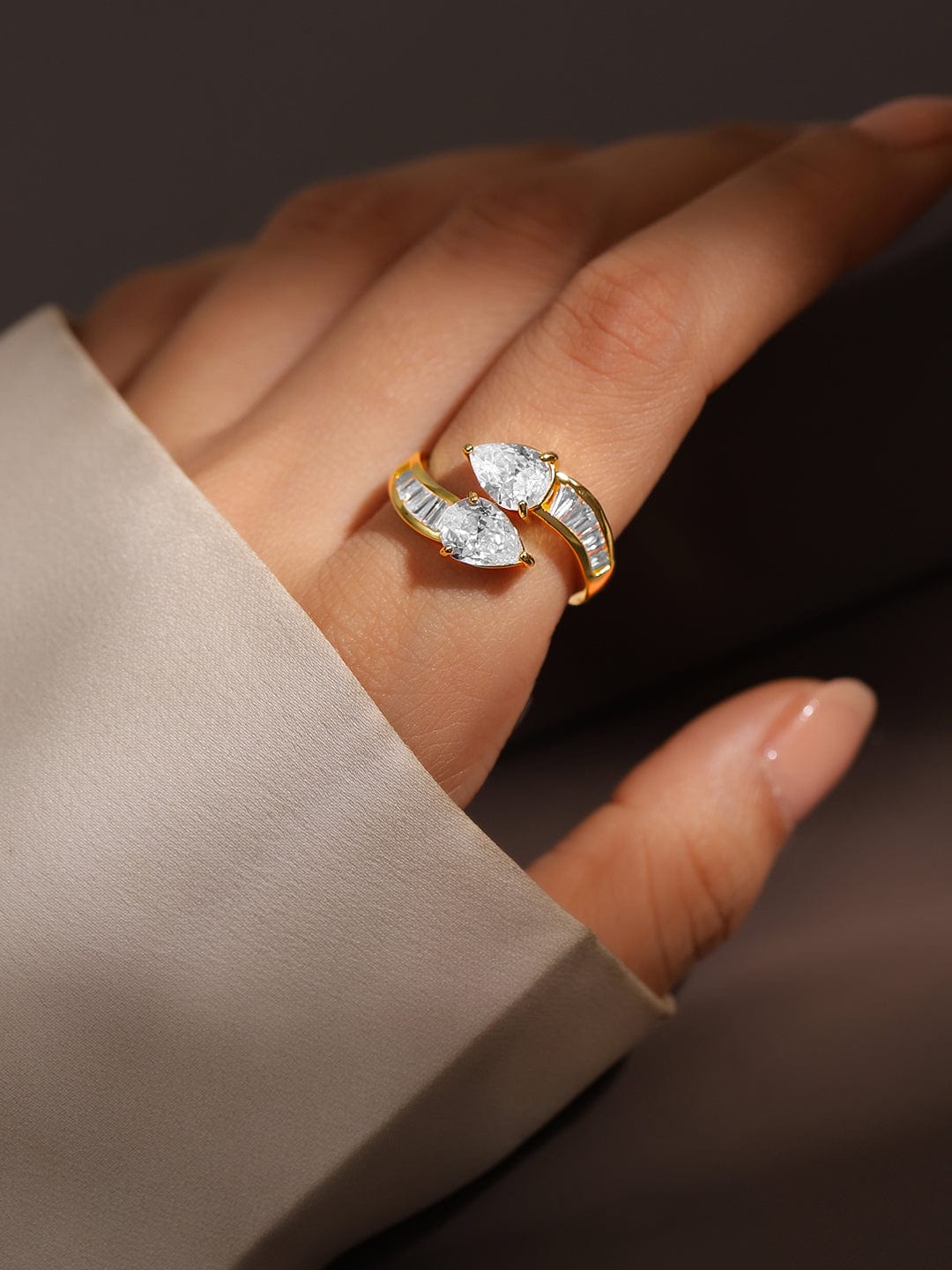 18K Gold-Plated Pear-Cut Cubic Zirconia Studded Openable Adjustable Ring - Gold