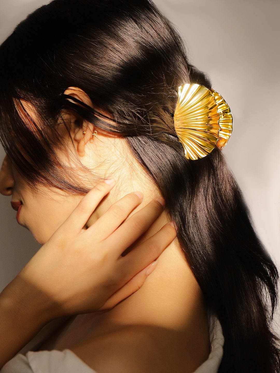 rubans-18k-gold-plated-sculpted-shell-design-hair-claw-clip-statement-hair-accessory-hair-accessories-1143858161.jpg
