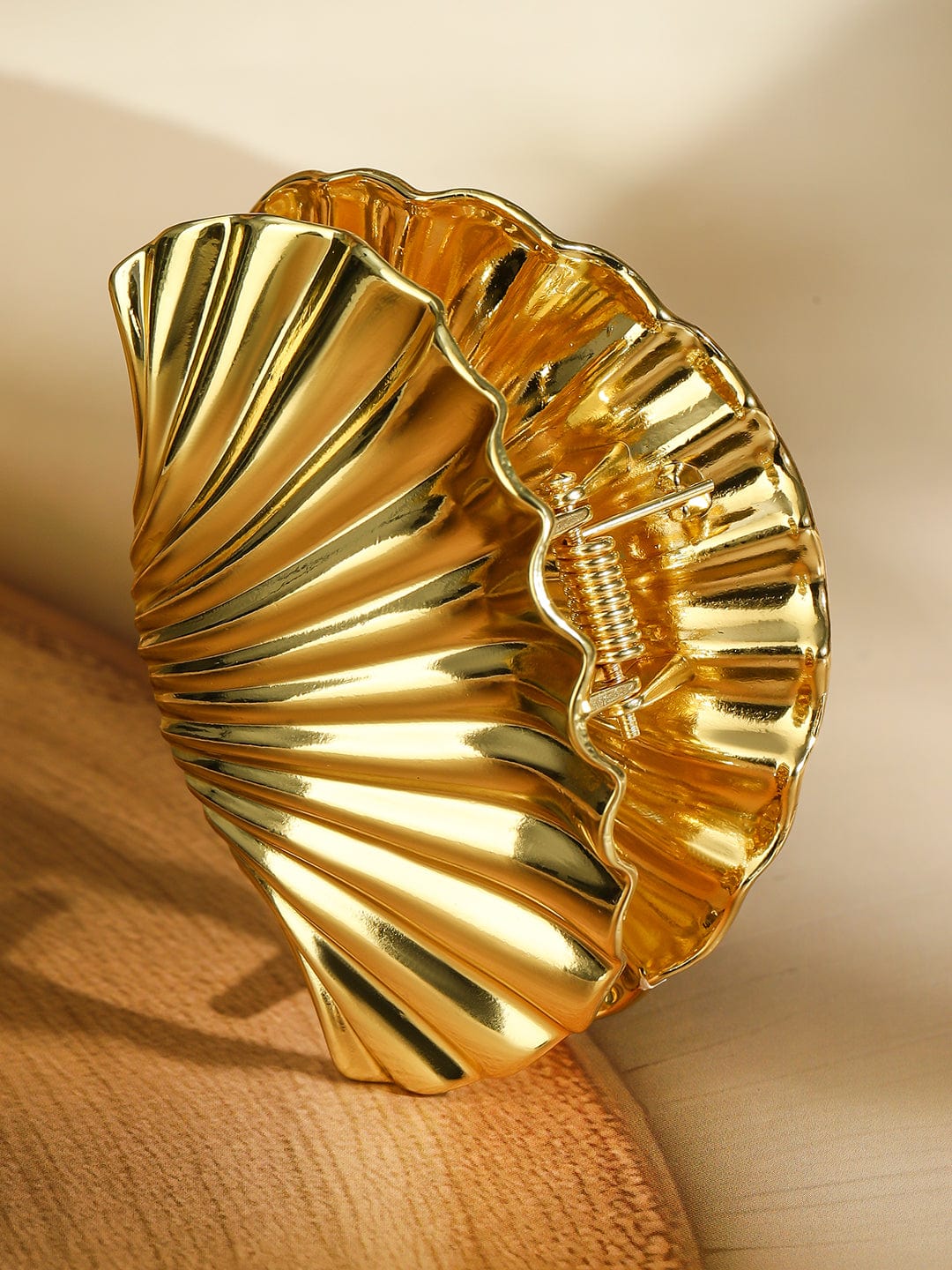 rubans-18k-gold-plated-sculpted-shell-design-hair-claw-clip-statement-hair-accessory-hair-accessories-1143858163.jpg