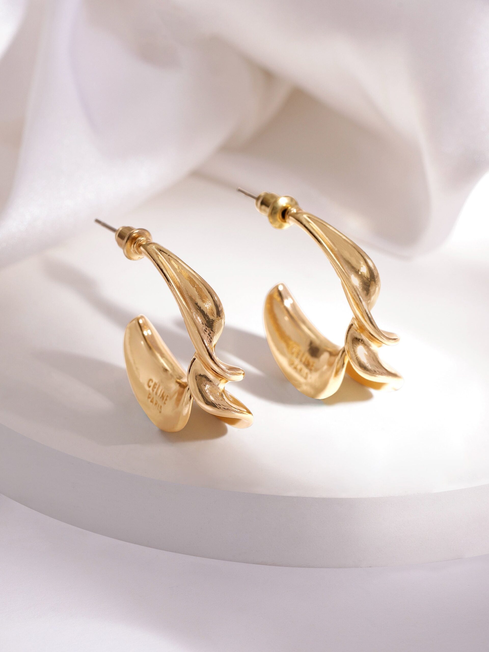 rubans-18k-gold-plated-sculptural-leaf-hoop-earrings-hoop-earrings-1143856952.jpg