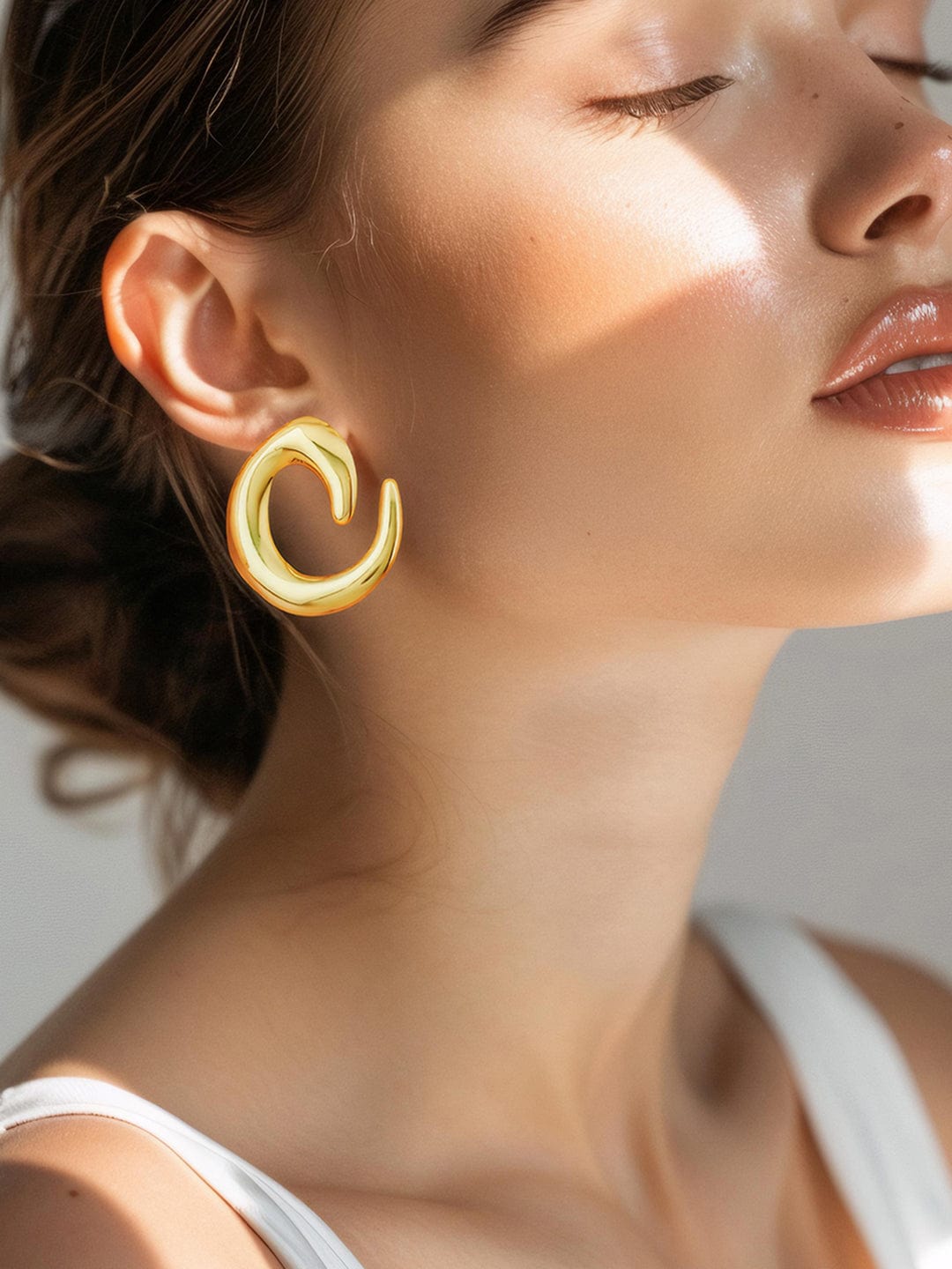 18K Gold Plated Stainless Steel Tarnish-Free Waterproof Sculptural Swirl Earrings - Gold