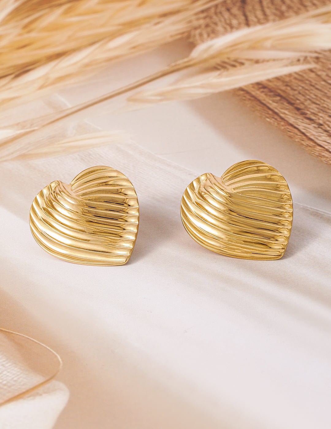 rubans-18k-gold-plated-stainlesssteel-tarnish-free-waterproof-heart-oversize-stud-earring-earrings-37317008883886.jpg