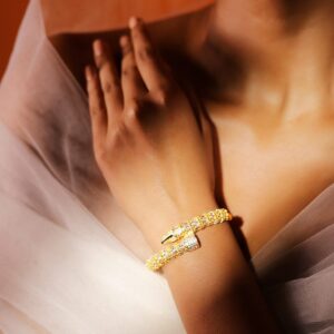 22K Gold-Plated Luxurious Snake-Inspired Cubic Zirconia Bracelet - Gold