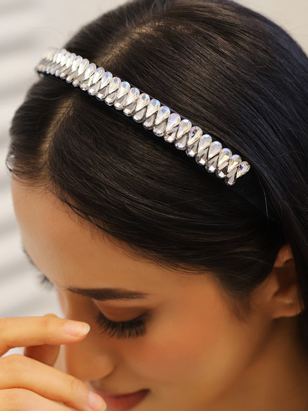 rubans-black-crystal-embellished-statement-headband-for-glamorous-look-hair-accessory-1143859555.jpg