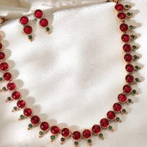 Gold plated faux ruby and emerald necklace set - Multicolor