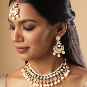 22K Gold Plated Kundan Studded & Pearl Beaded with Green Enamel Border Jewellery Set - Gold