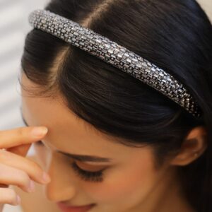 Luxe Black Crystal Embellished Beige Velvet Headband for Elegant Look - Beige