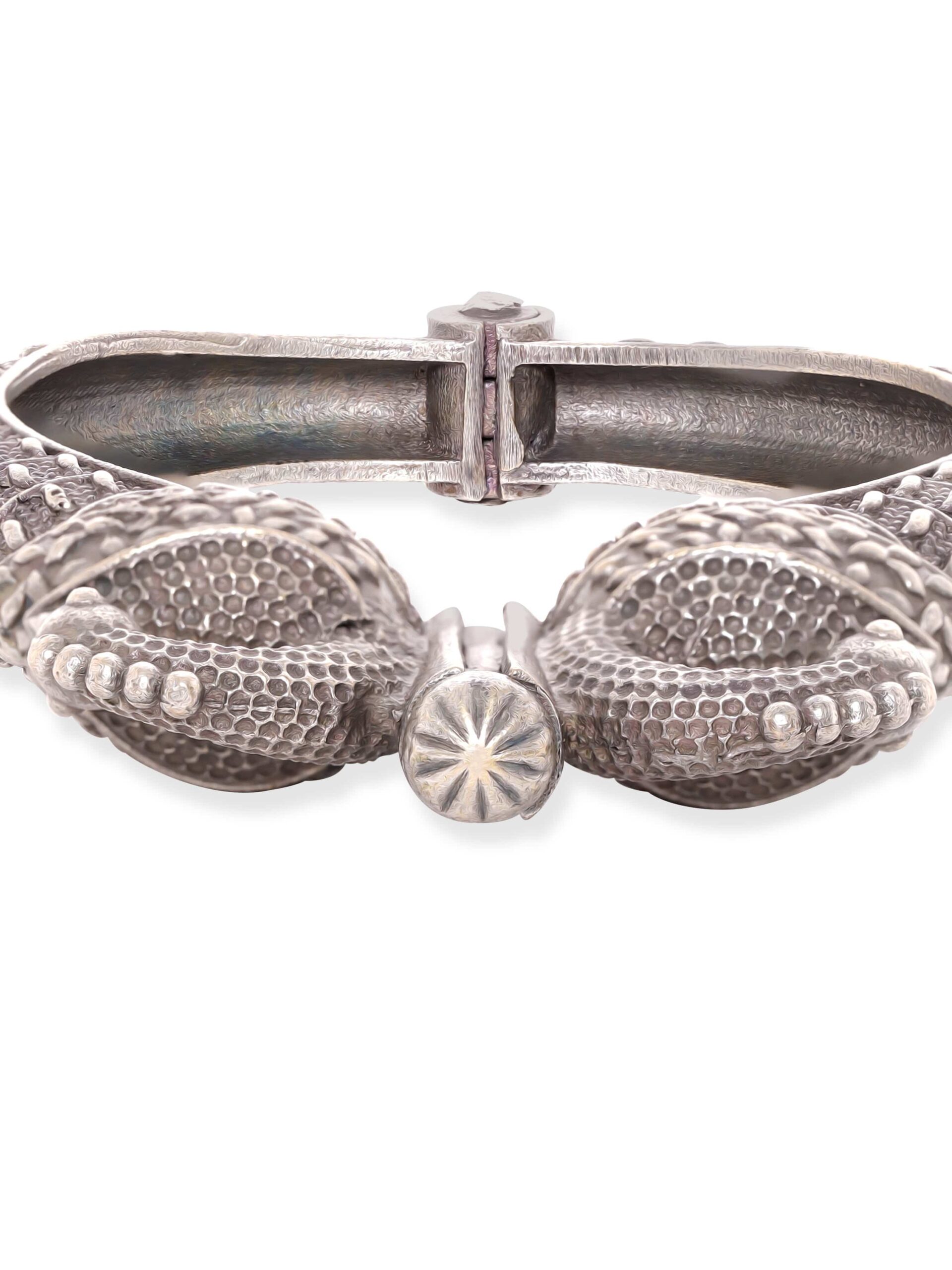 rubans-majestic-peacock-oxidized-silver-plated-kada-bracelet-bangles-bracelets-34942193565870.jpg