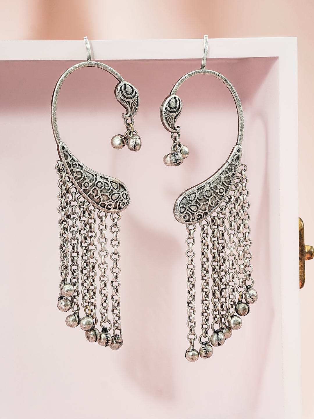 rubans-oxidized-silver-toned-brass-ear-cuff-earrings-with-engraved-motif-chain-dangles-earrings-1183330888.jpg