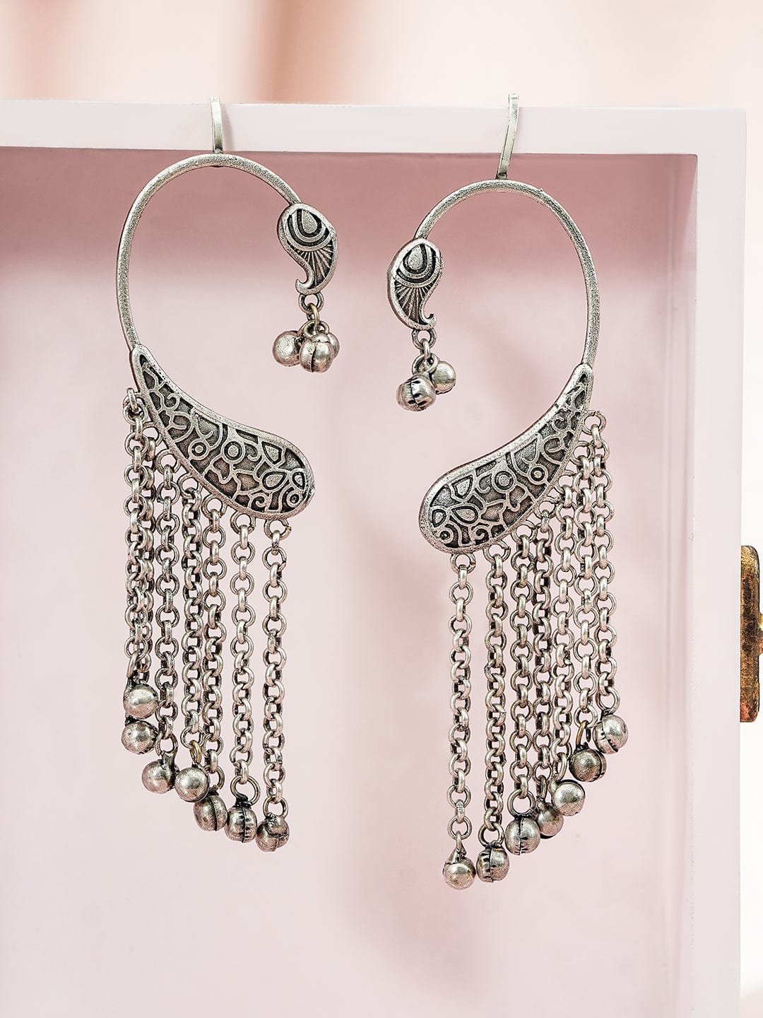 rubans-oxidized-silver-toned-brass-ear-cuff-earrings-with-engraved-motif-chain-dangles-earrings-1183330889.jpg