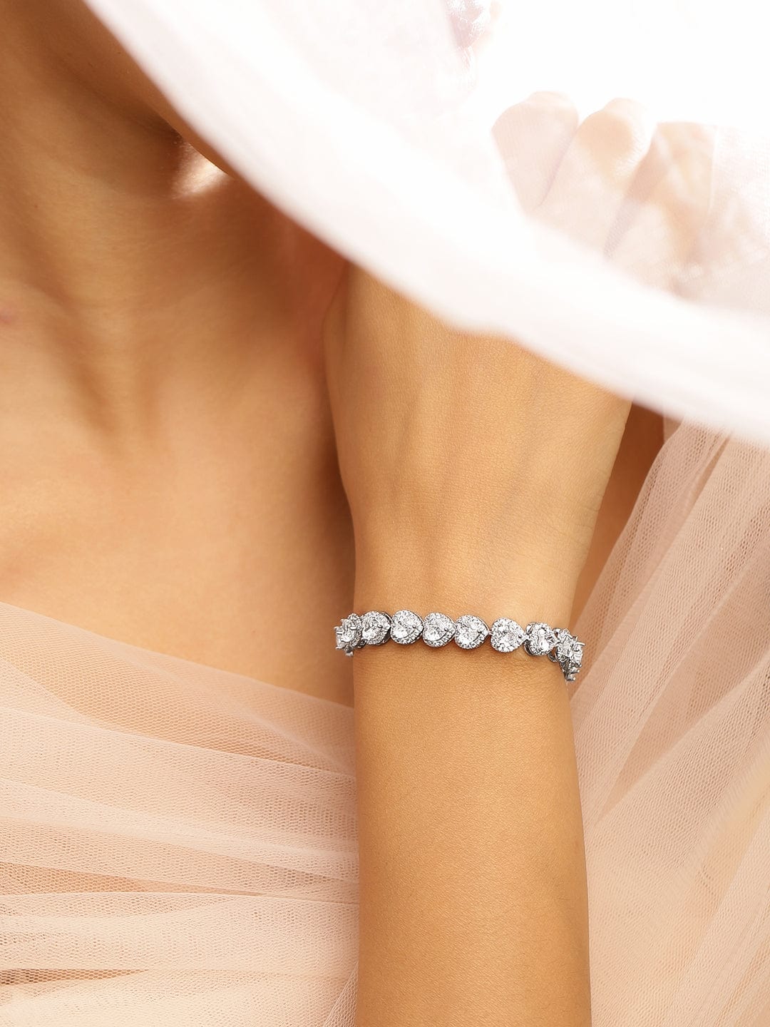 Rhodium-Plated AAA Cubic Zirconia Studded Heart Tennis Bracelet Elegant & Timeless Design - SIlver