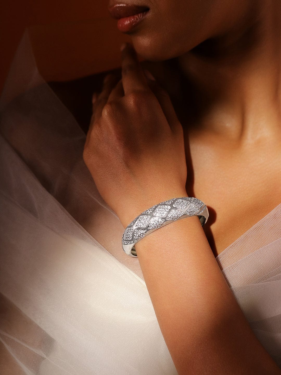 rubans-rhodium-plated-pave-diamond-pattern-openable-bracelet-with-cubic-zirconia-bangles-bracelet-1143857987.jpg