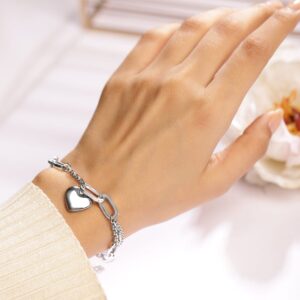 Rhodium-Plated Stainless Steel Tarnish-Free Waterproof Chain Link Heart Bracelet - Silver