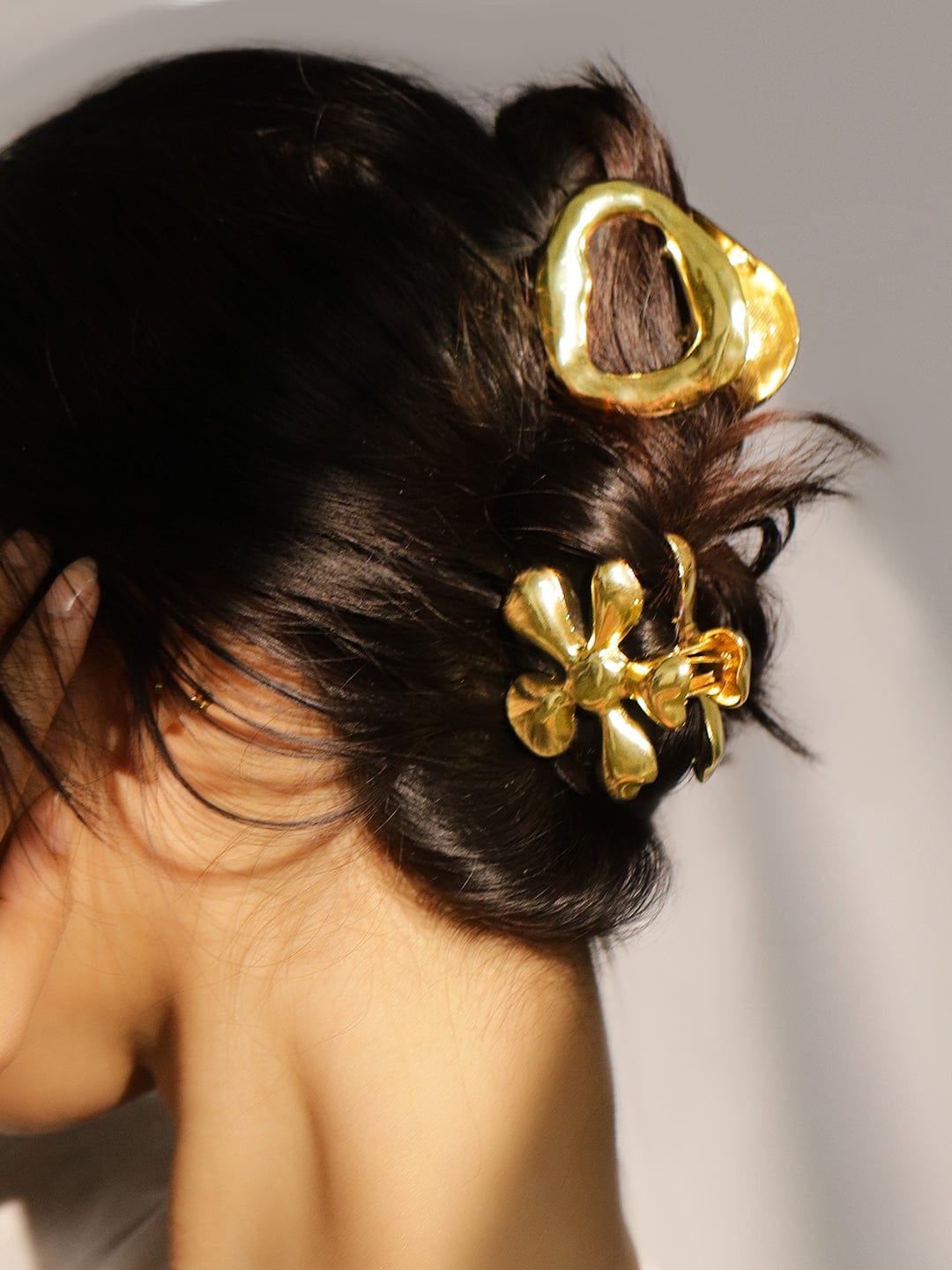 Set of 2 18K Gold Plated Floral & Abstract Hair Claw Clips - Gold
