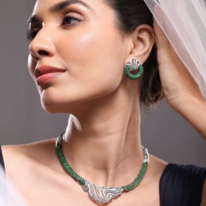 Silver-Plated Emerald Green & AAA Cubic Zirconia Statement Necklace Set with Artistic Wave Design